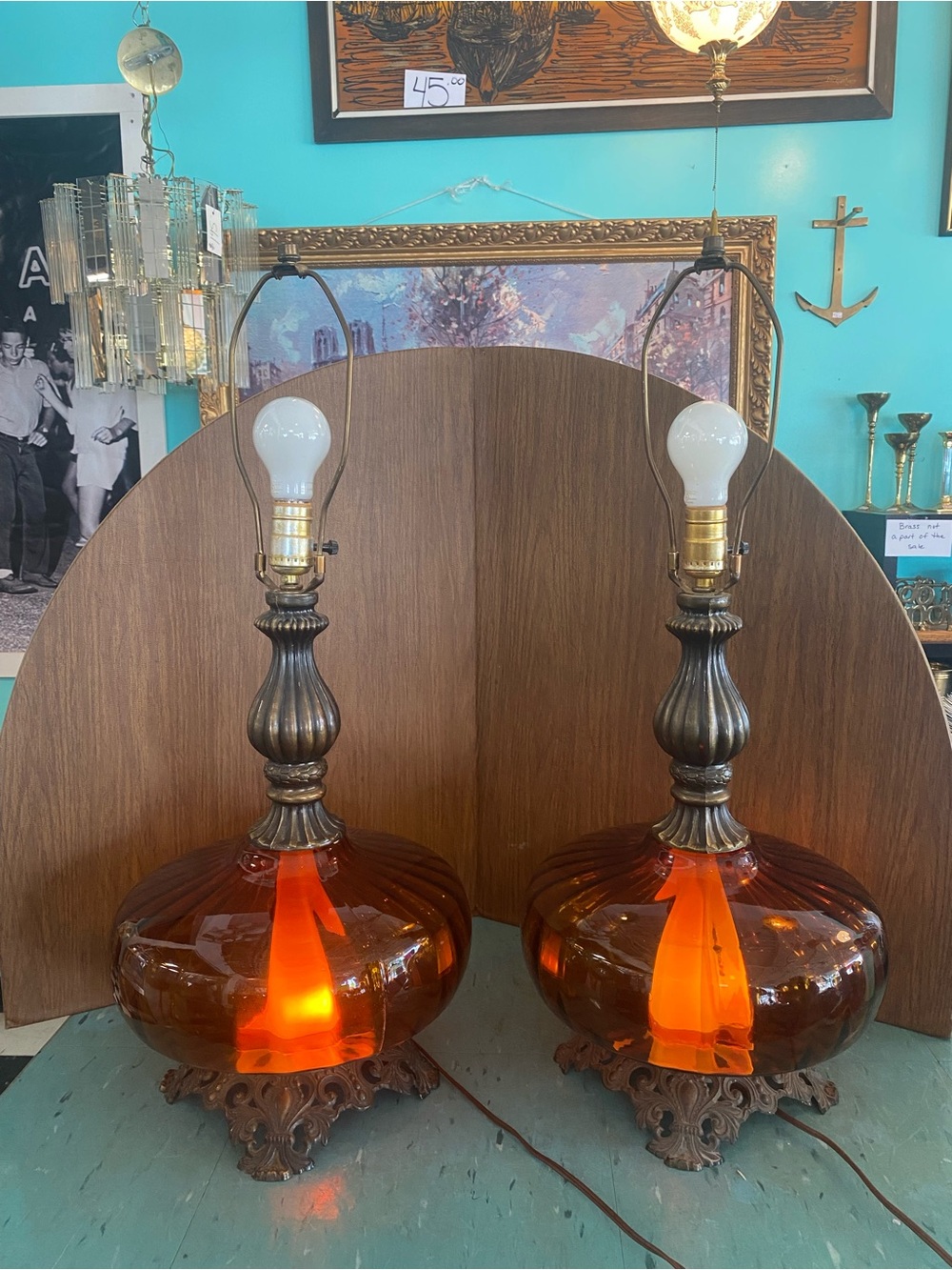 Set 2 vintage amber glass table lamps saucer tri light
